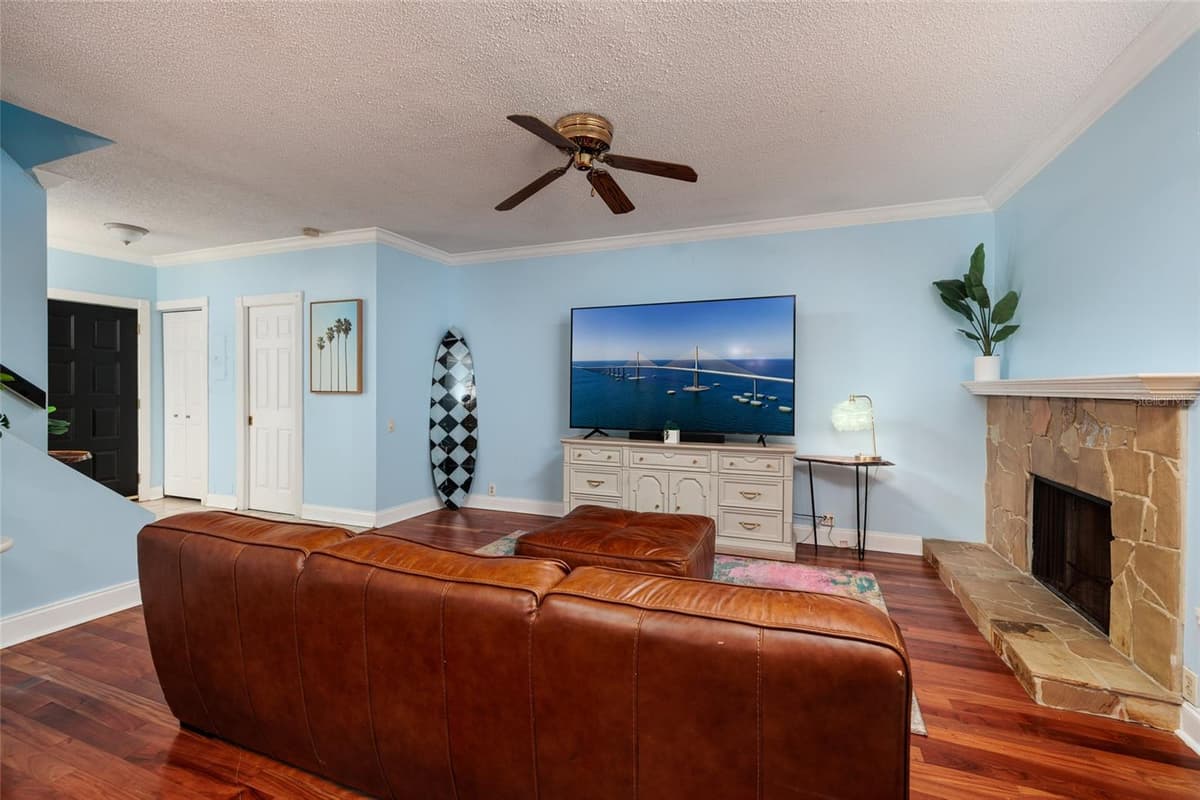 1750 LAKE CYPRESS DRIVE — photo 19 of 45