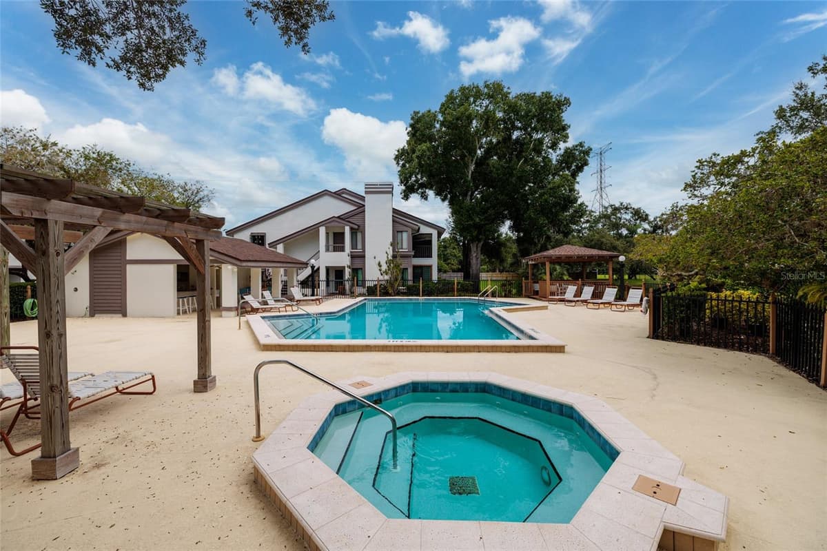 1750 LAKE CYPRESS DRIVE — photo 40 of 45