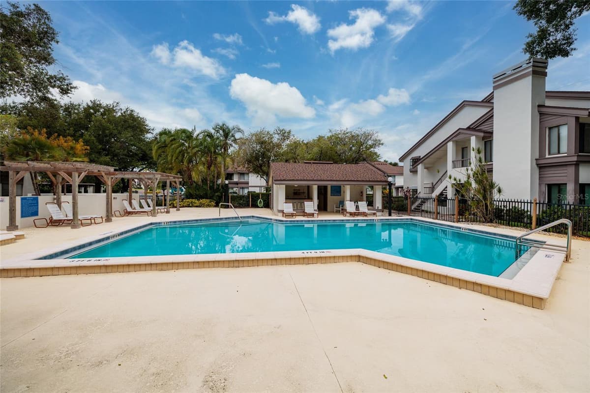 1750 LAKE CYPRESS DRIVE — photo 41 of 45