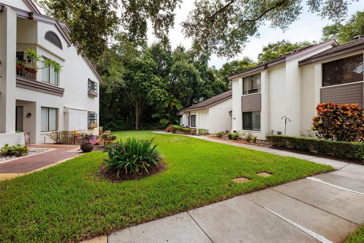 1750 LAKE CYPRESS DRIVE — photo 3 of 45