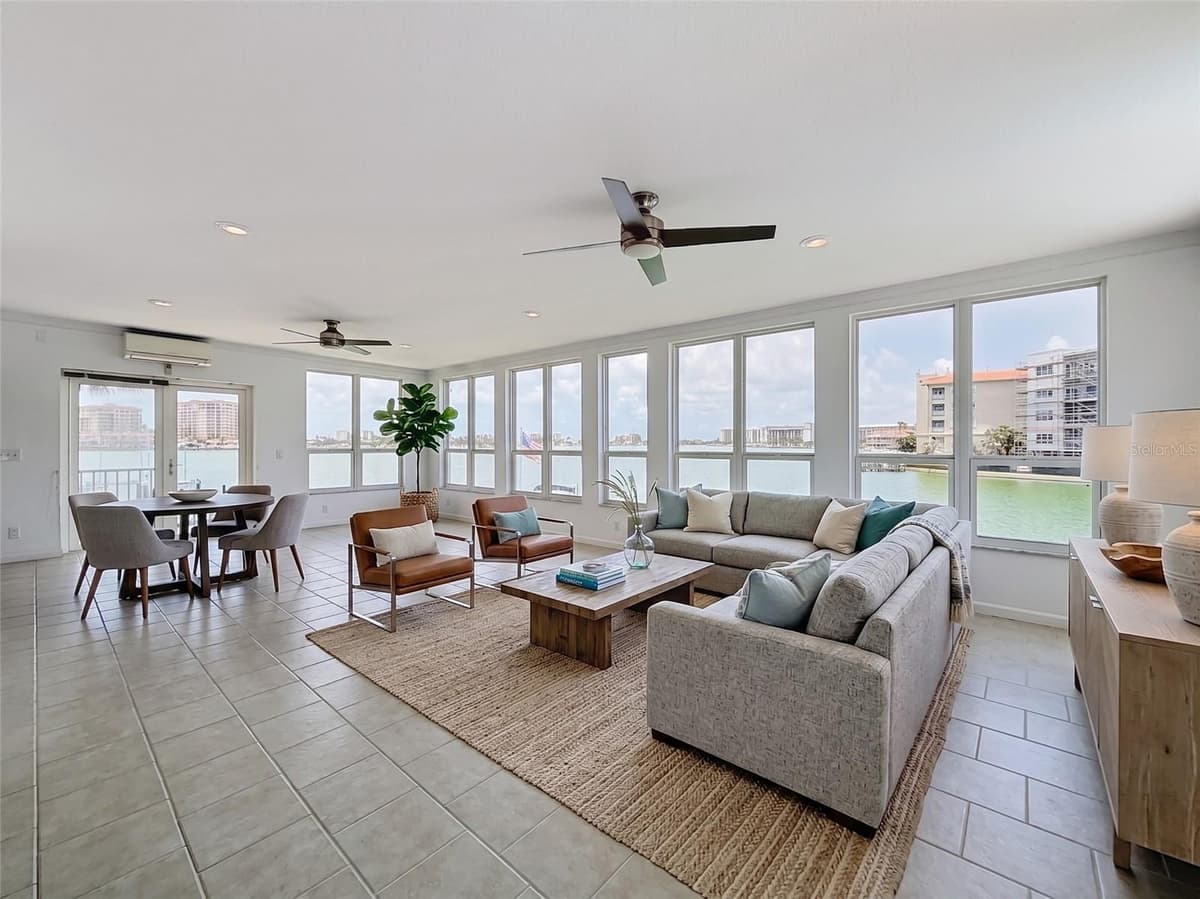 210 DOLPHIN POINT — photo 3 of 23