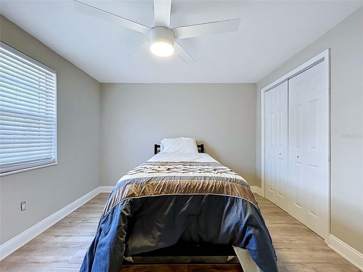 4227 SHELDON PLACE — photo 19 of 25
