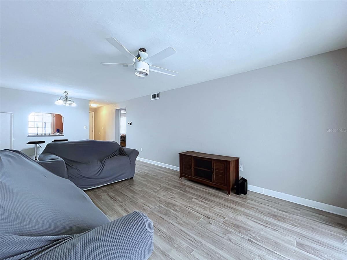 4227 SHELDON PLACE — photo 8 of 25