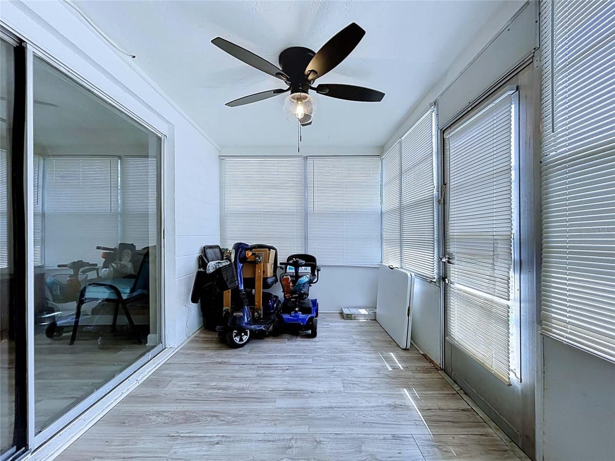 4227 SHELDON PLACE — photo 11 of 25