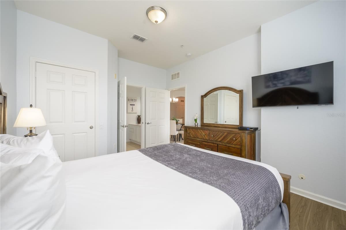 4862 CAYVIEW AVENUE — photo 20 of 45