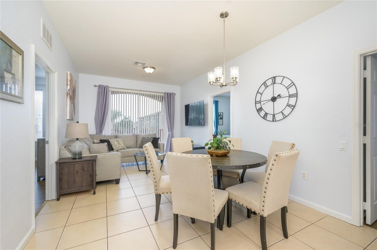 4862 CAYVIEW AVENUE — photo 10 of 45
