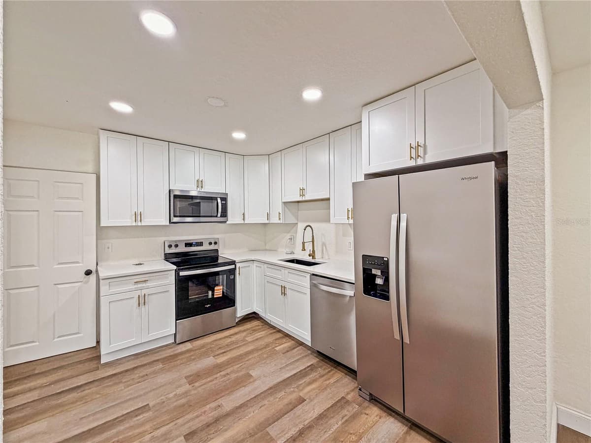 14418 GRAND HIGHWAY — photo 7 of 27