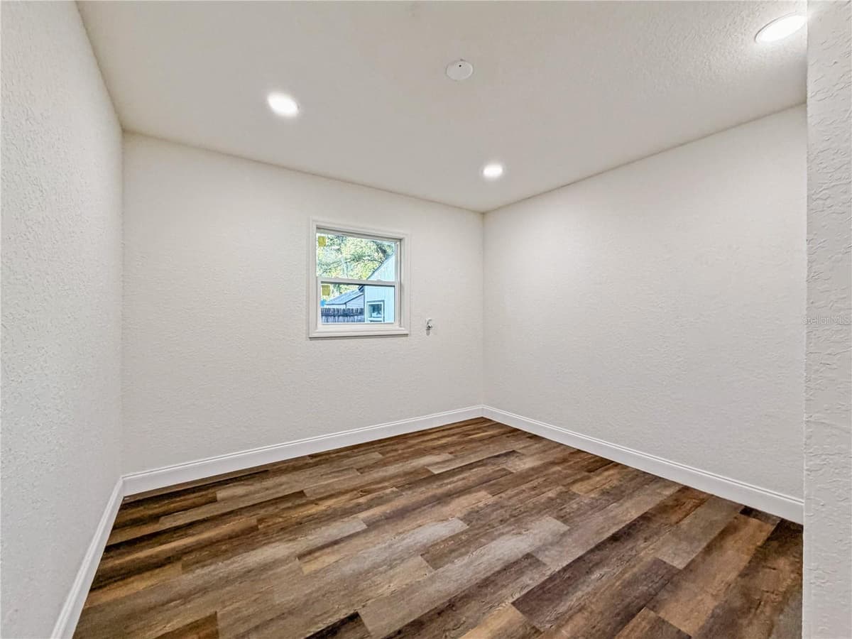 14418 GRAND HIGHWAY — photo 13 of 27