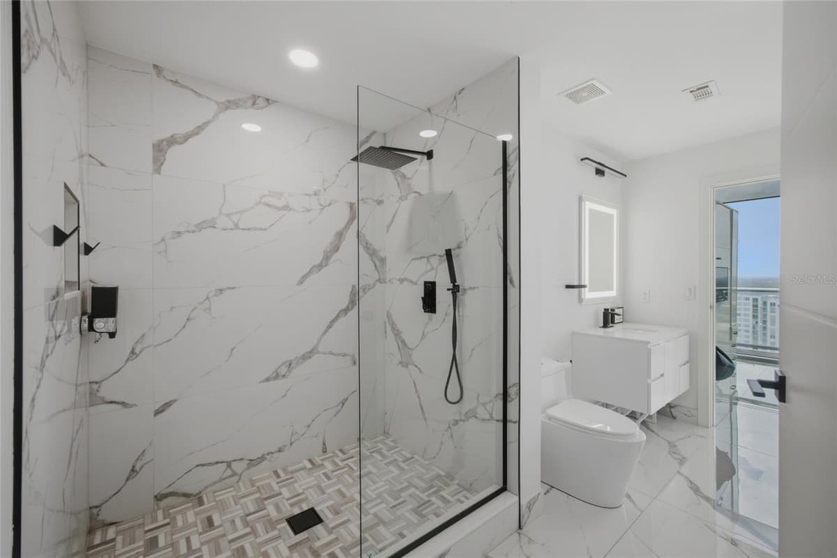 777 ASHLEY DRIVE — photo 38 of 60