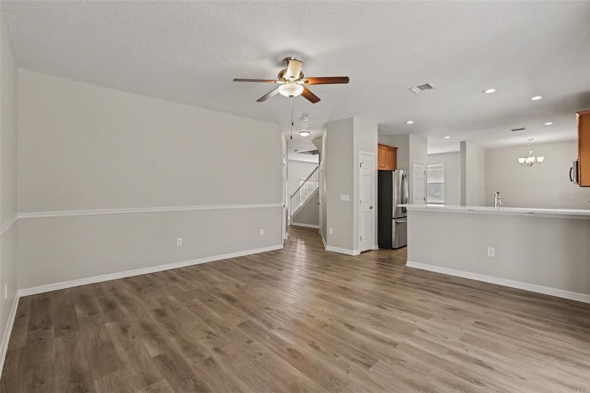 5729 SWEET WILLIAM TERRACE — photo 9 of 31