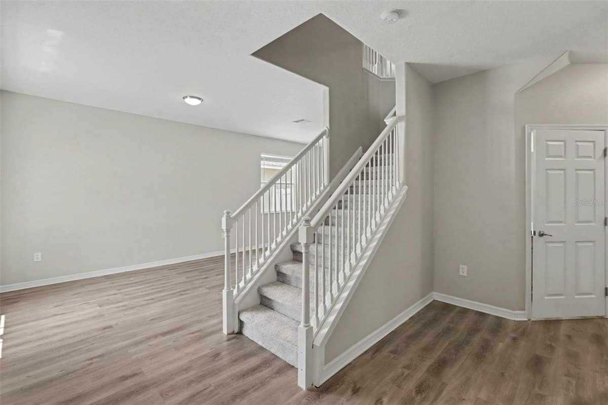 5729 SWEET WILLIAM TERRACE — photo 5 of 31