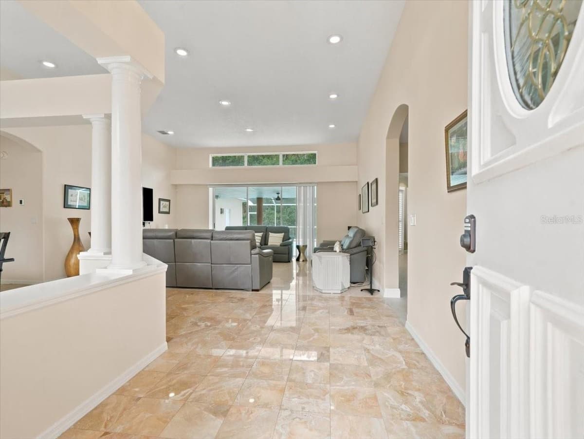 12327 MILLINGTON AVENUE — photo 14 of 51