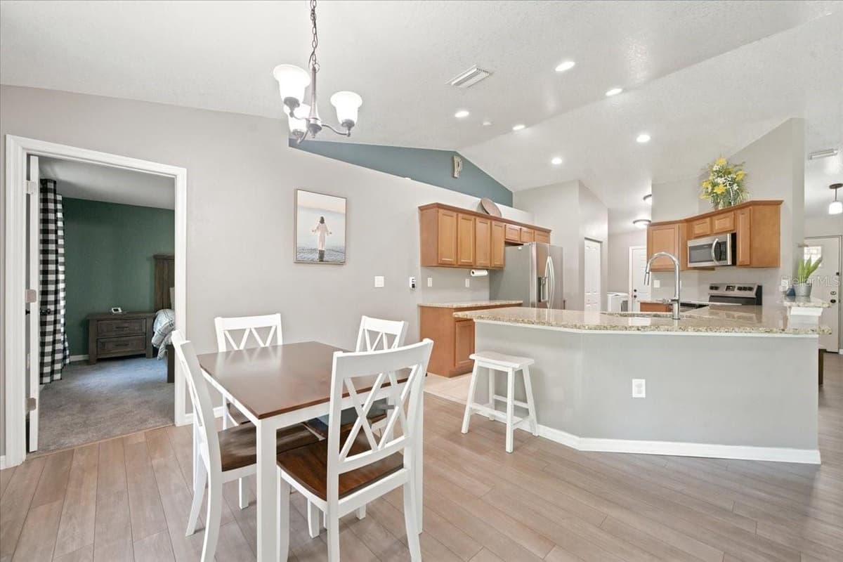 12327 MILLINGTON AVENUE — photo 18 of 51
