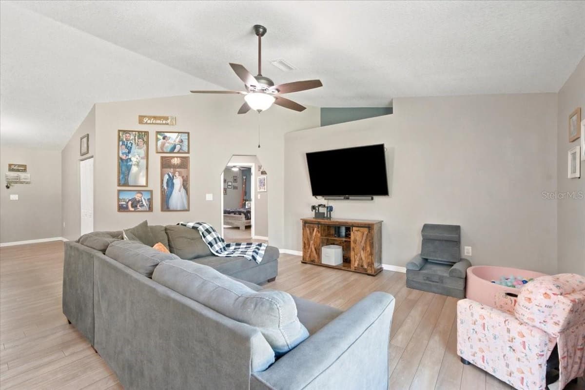 12327 MILLINGTON AVENUE — photo 30 of 51