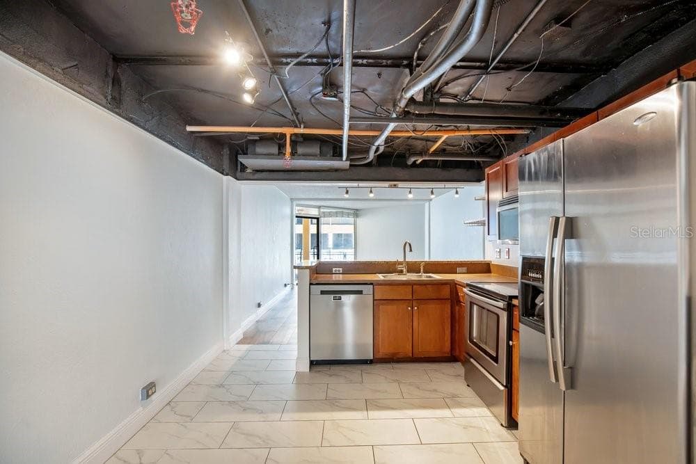 151 WASHINGTON STREET — photo 10 of 59