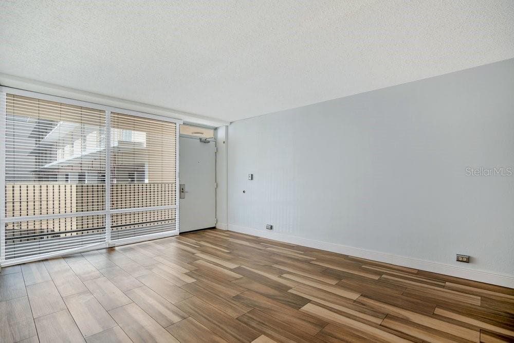 151 WASHINGTON STREET — photo 8 of 59