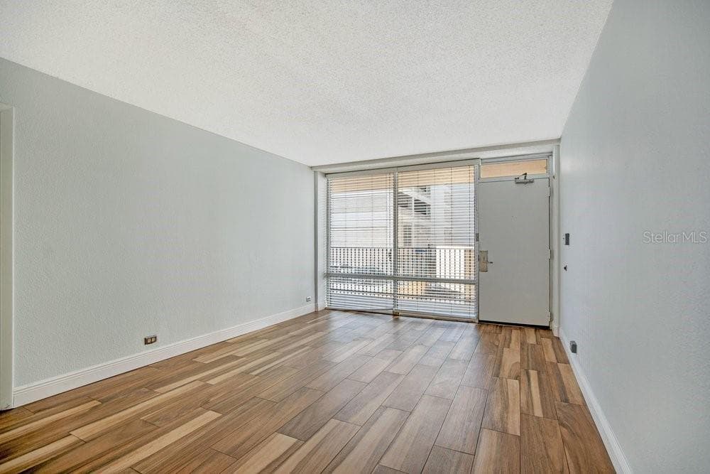 151 WASHINGTON STREET — photo 9 of 59