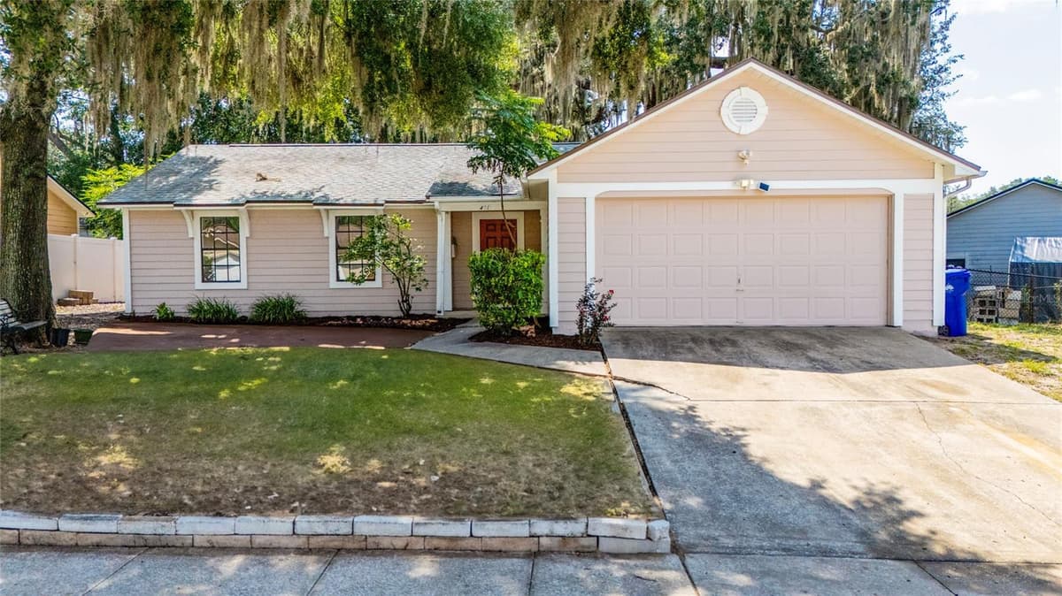 401 HAGER DRIVE — photo 1 of 38