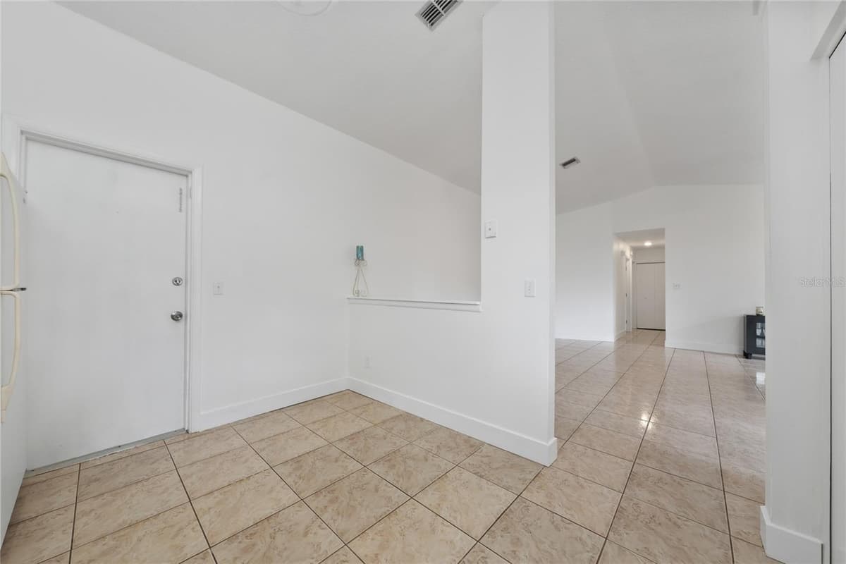 401 HAGER DRIVE — photo 15 of 38
