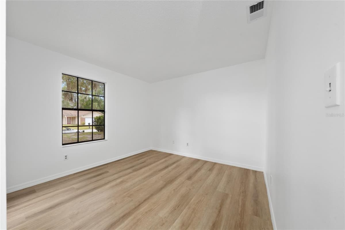 401 HAGER DRIVE — photo 27 of 38