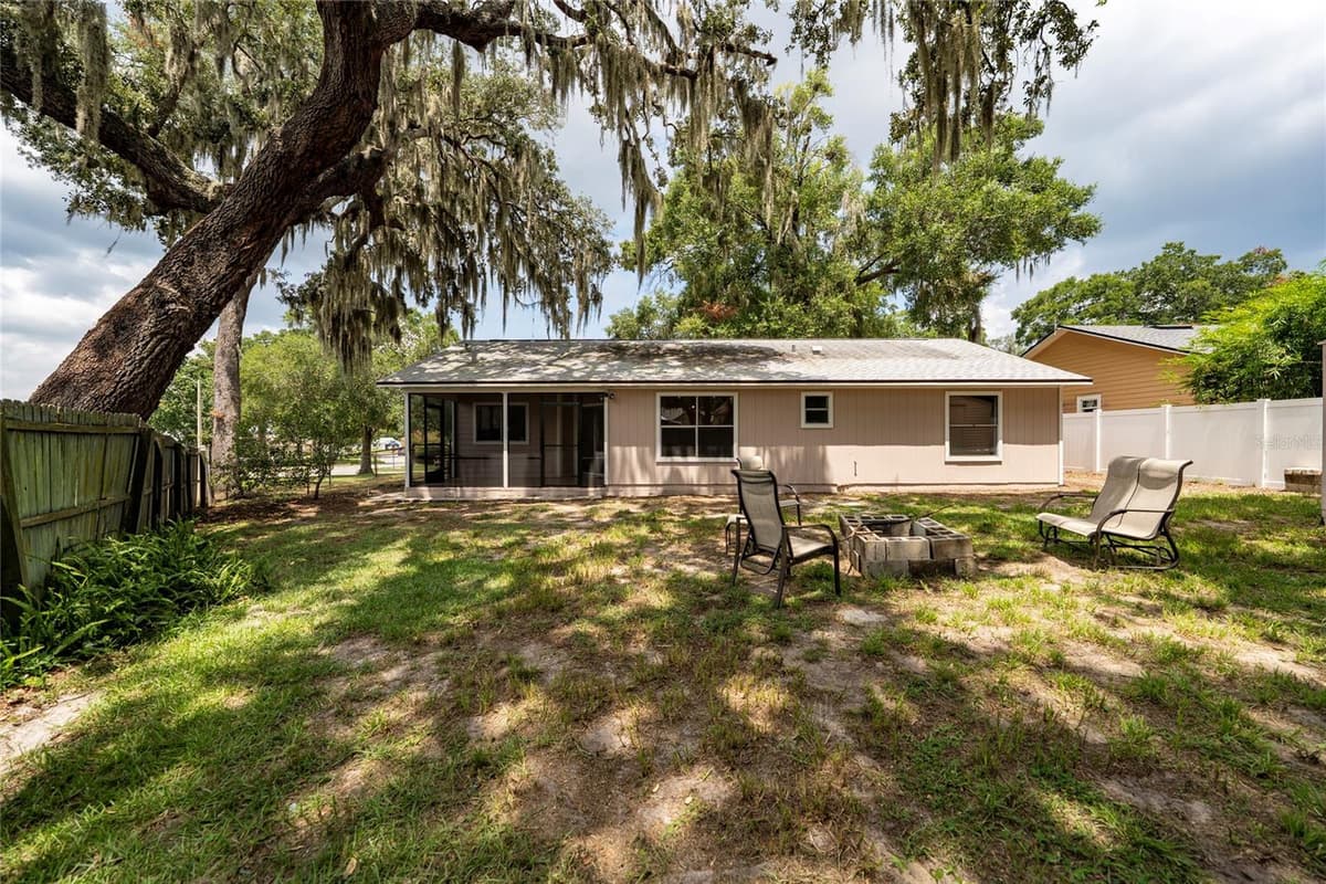 401 HAGER DRIVE — photo 11 of 38