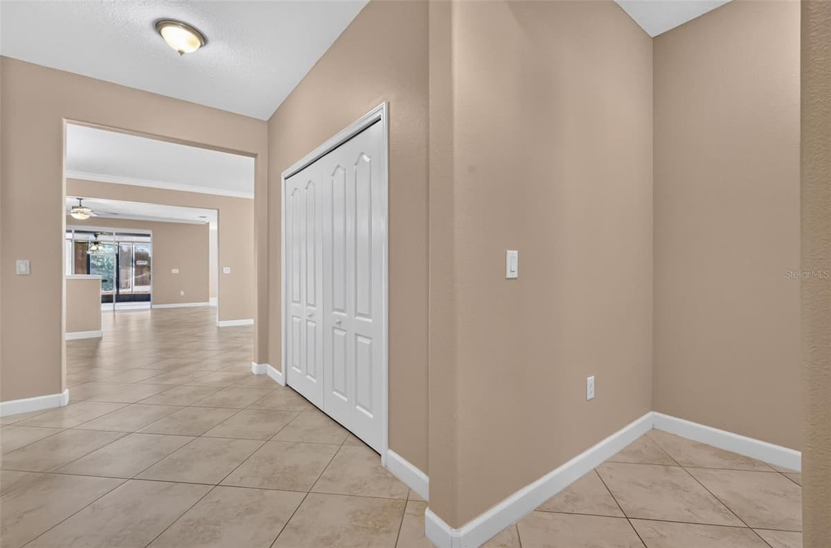 5828 PUZO PLACE — photo 6 of 46