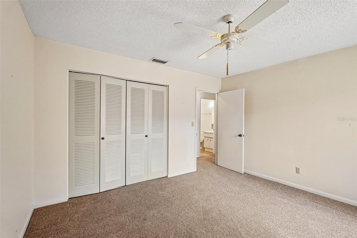 1329 NEW BEDFORD DRIVE — photo 18 of 45