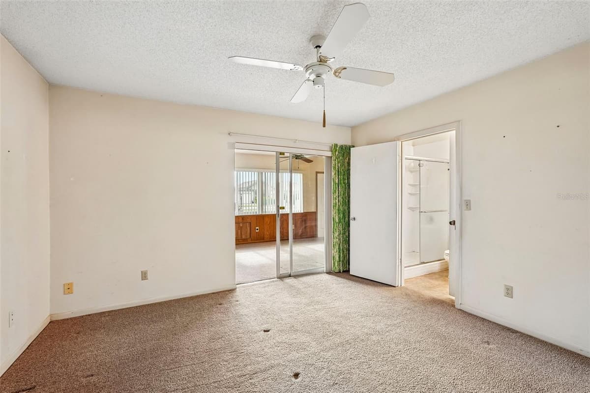 1329 NEW BEDFORD DRIVE — photo 14 of 45