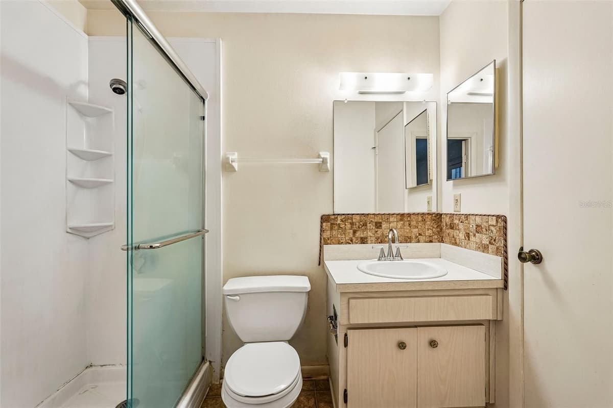 1329 NEW BEDFORD DRIVE — photo 16 of 45