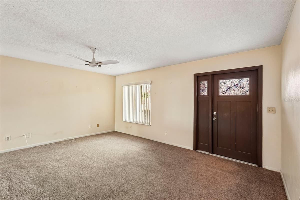 1329 NEW BEDFORD DRIVE — photo 4 of 45