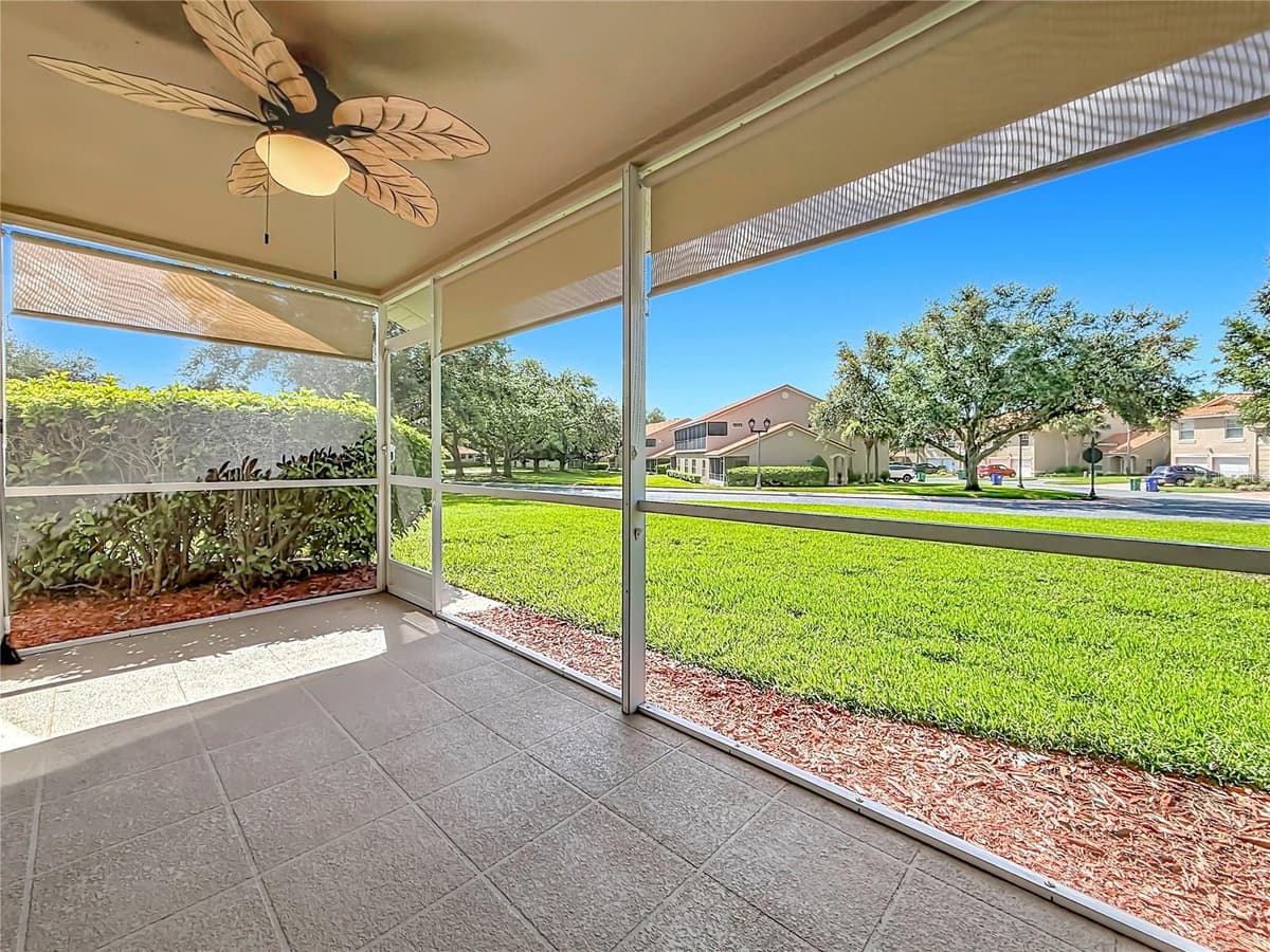 5281 BOWLINE COURT — photo 34 of 53
