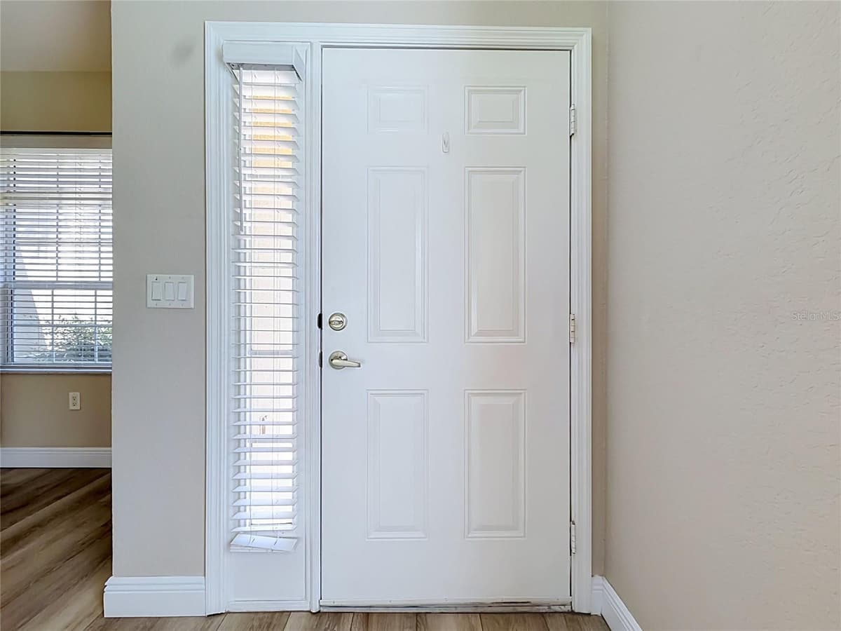 5281 BOWLINE COURT — photo 3 of 53