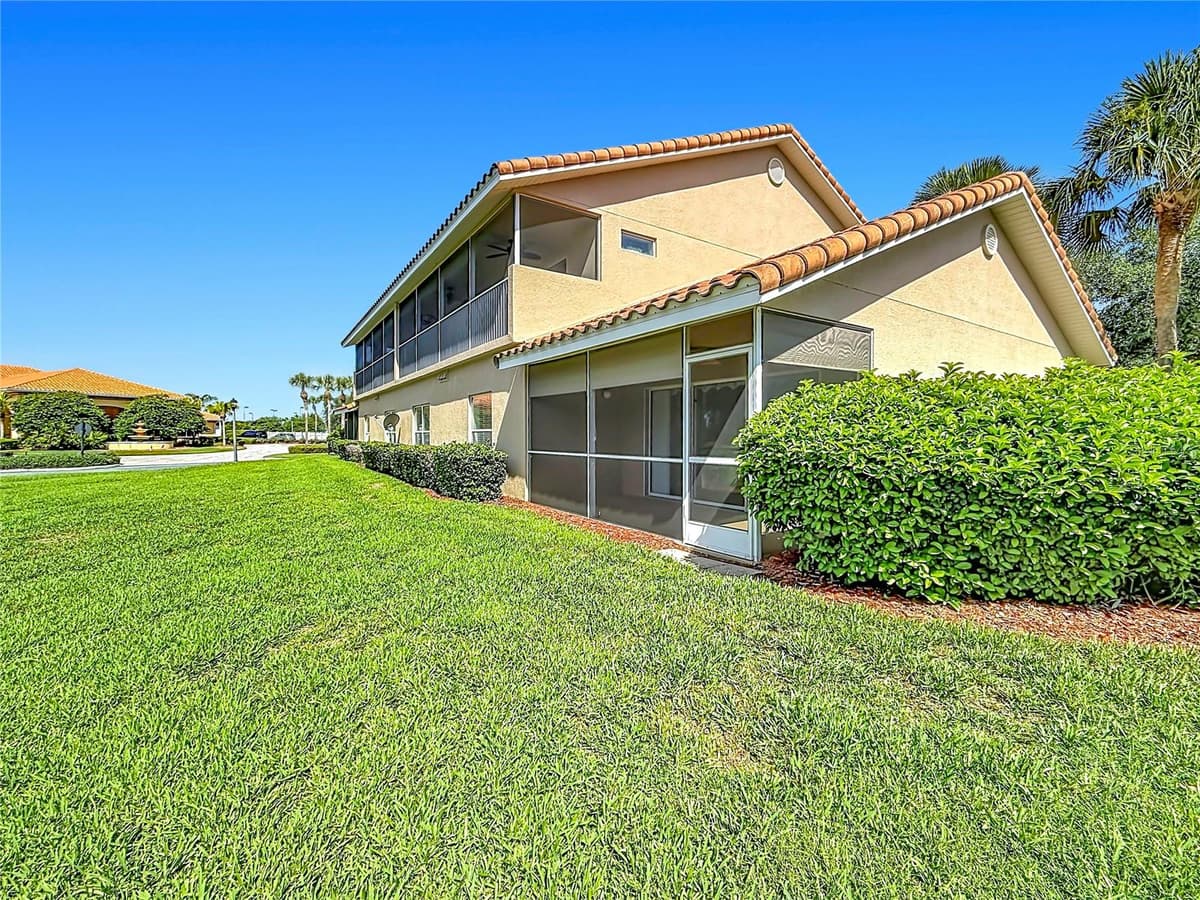 5281 BOWLINE COURT — photo 35 of 53
