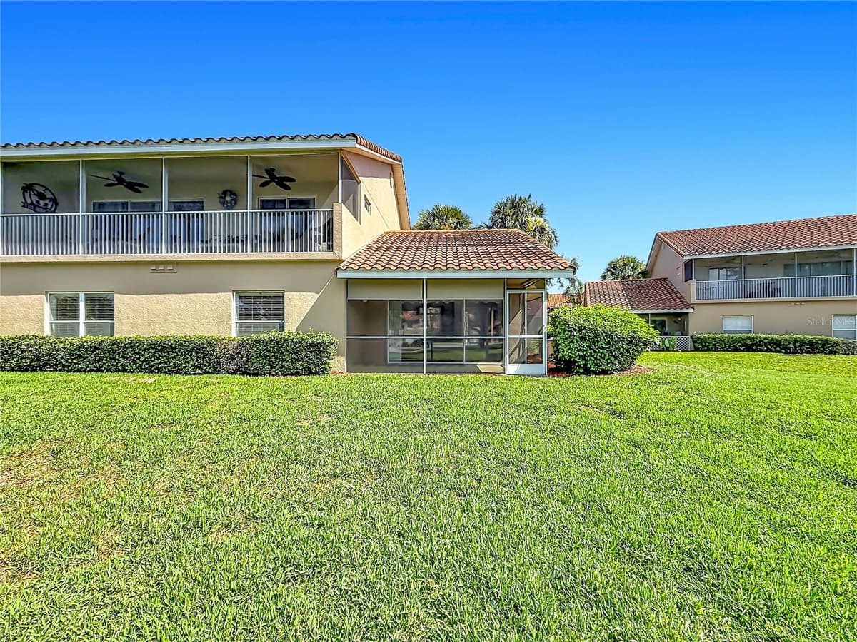5281 BOWLINE COURT — photo 36 of 53