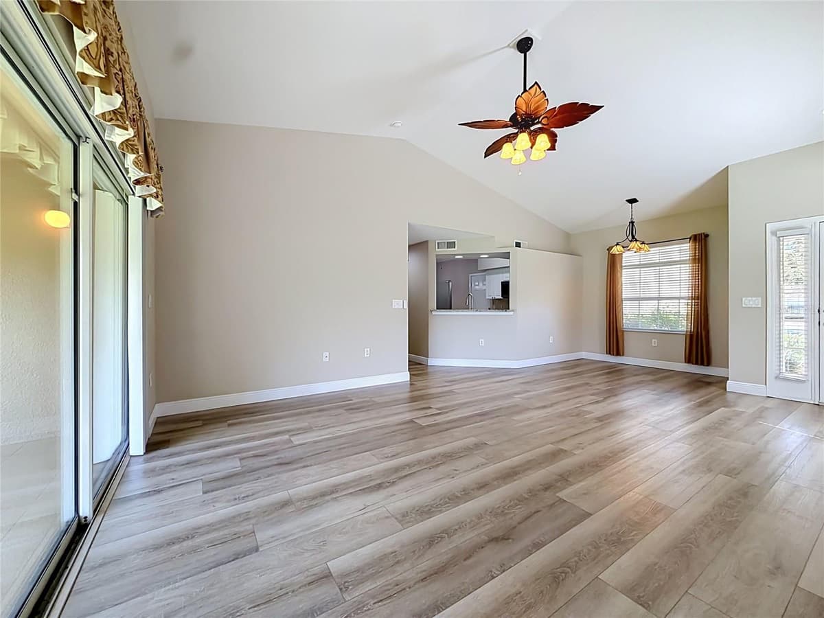 5281 BOWLINE COURT — photo 16 of 53