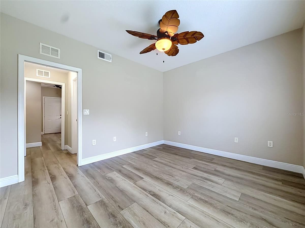5281 BOWLINE COURT — photo 27 of 53