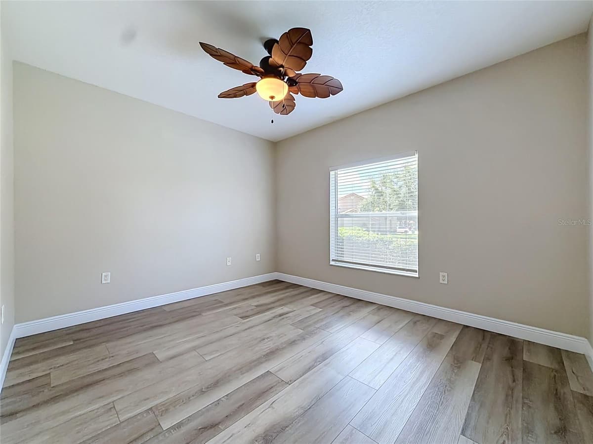5281 BOWLINE COURT — photo 26 of 53