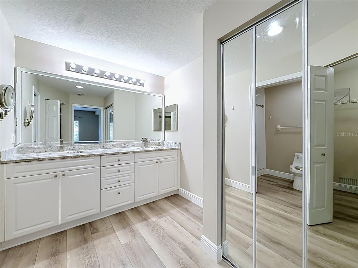 5281 BOWLINE COURT — photo 21 of 53