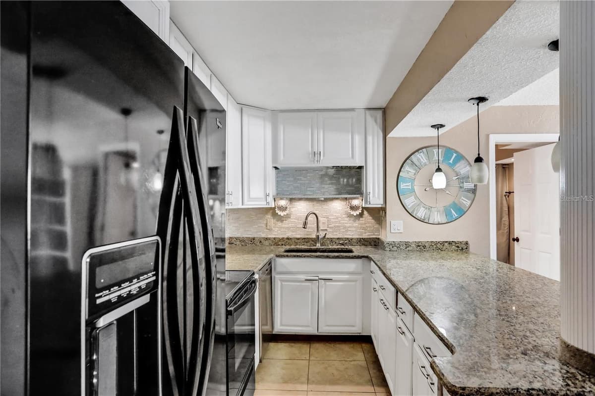 2987 ATLANTIC AVENUE — photo 7 of 17
