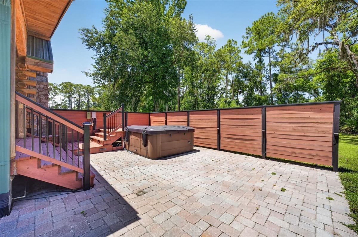 1223 SUTTON TRAIL — photo 36 of 53