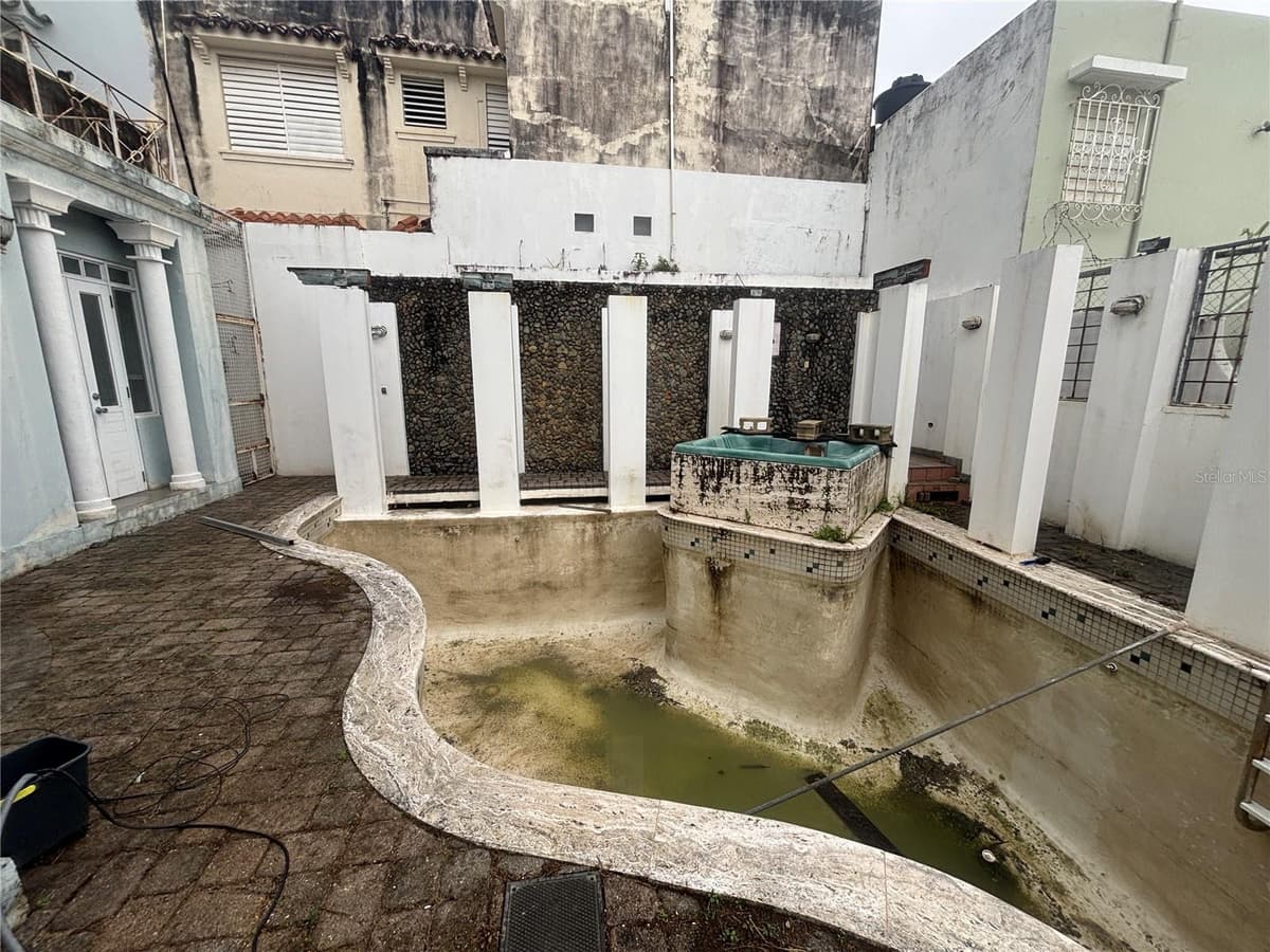 503 CALLE BARBÉ — photo 29 of 36