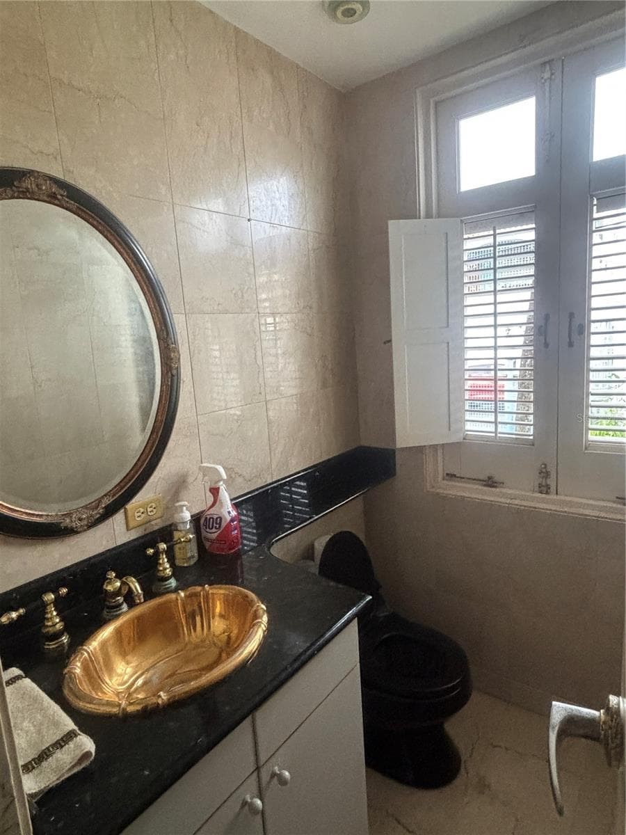 503 CALLE BARBÉ — photo 14 of 36