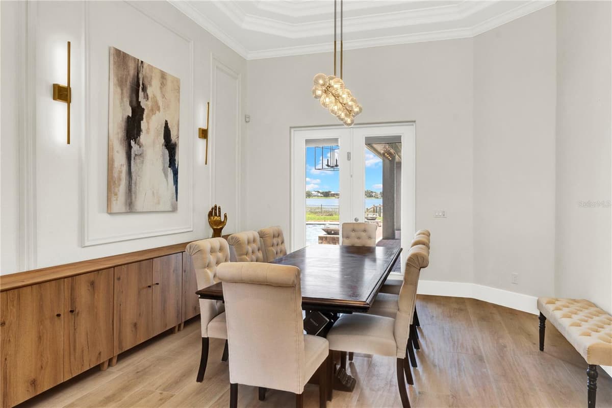 7720 FICQUETTE ROAD — photo 4 of 41