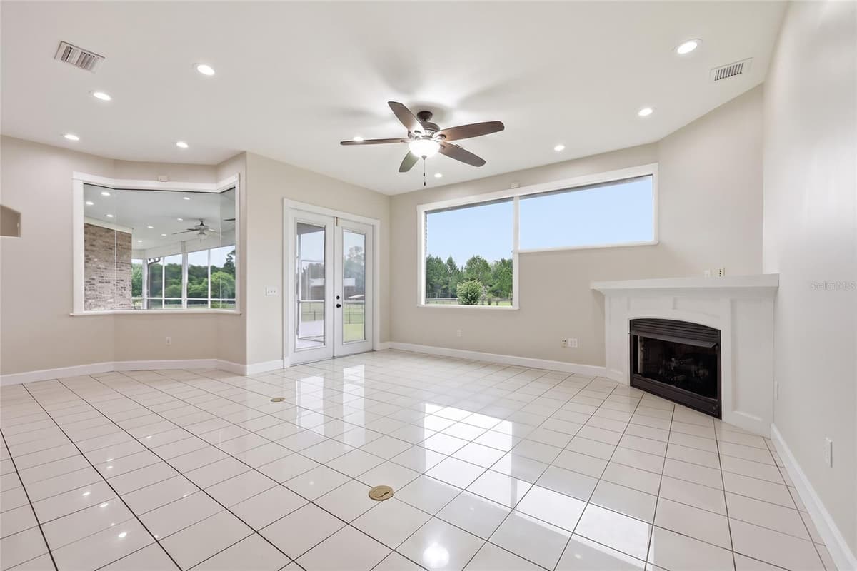 13525 PALM DRIVE — photo 17 of 97