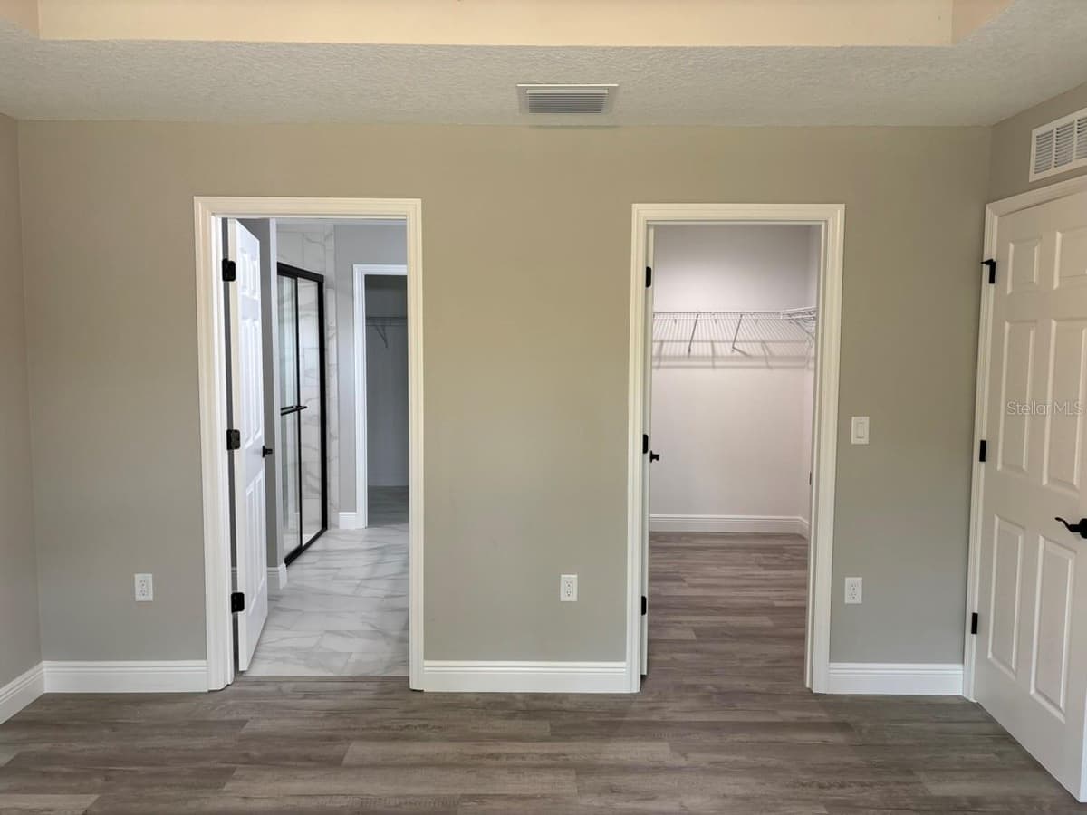 4888 MAVERICK COURT — photo 19 of 37