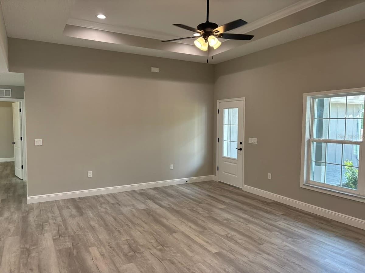 4888 MAVERICK COURT — photo 9 of 37