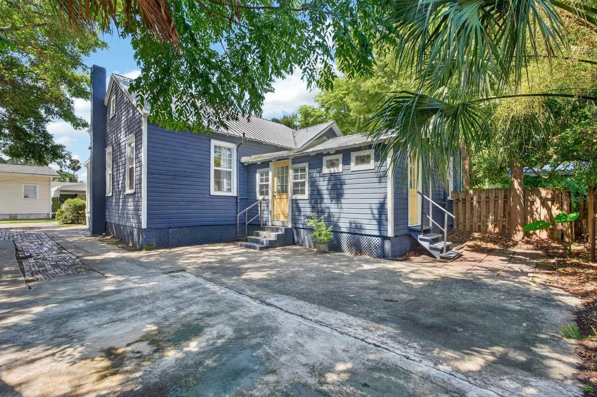 28 JOINER STREET — photo 34 of 44