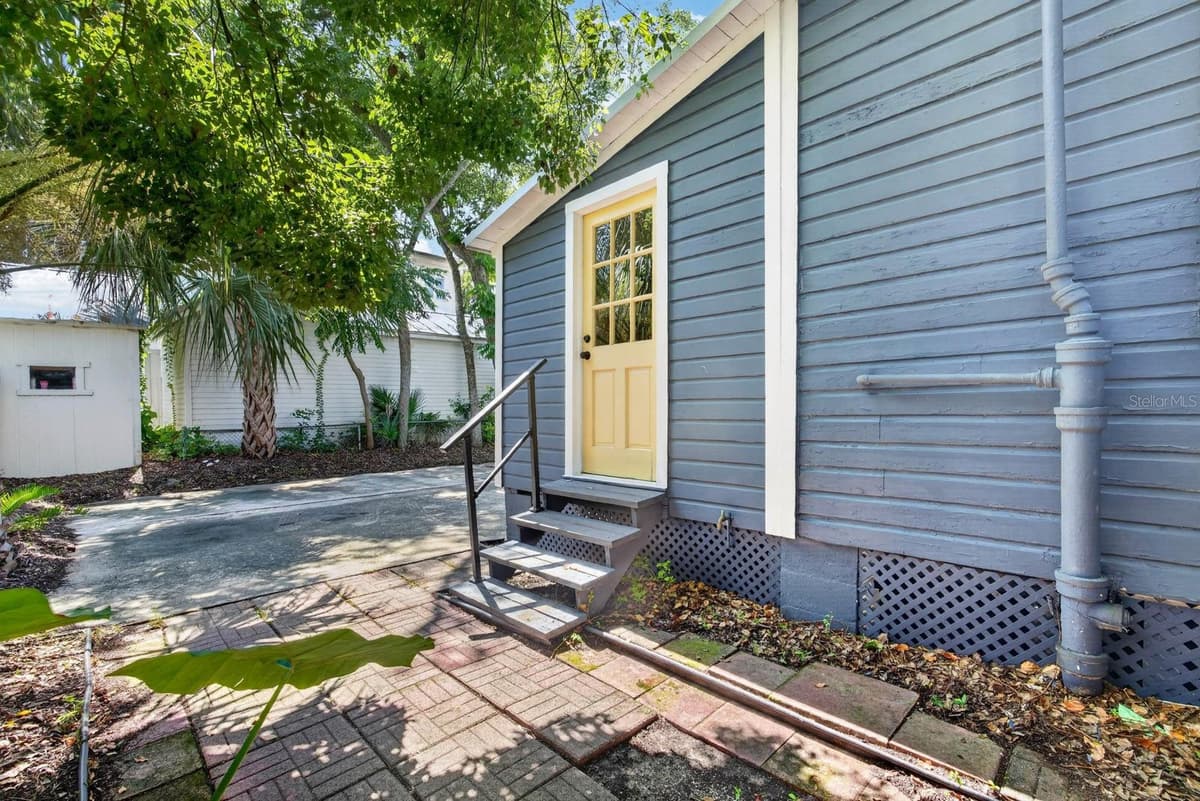 28 JOINER STREET — photo 35 of 44