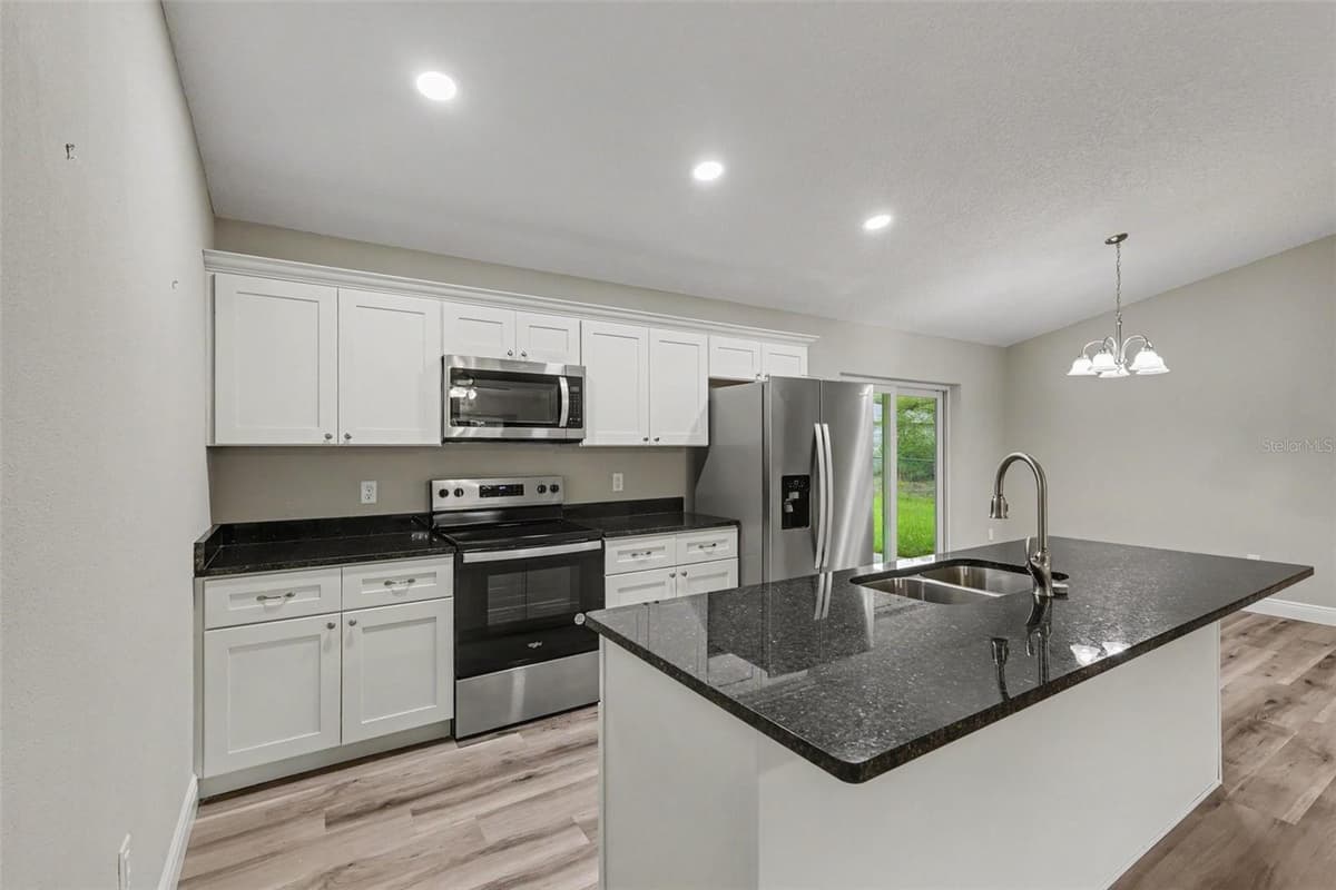 280 BRIMSON PLACE — photo 8 of 21