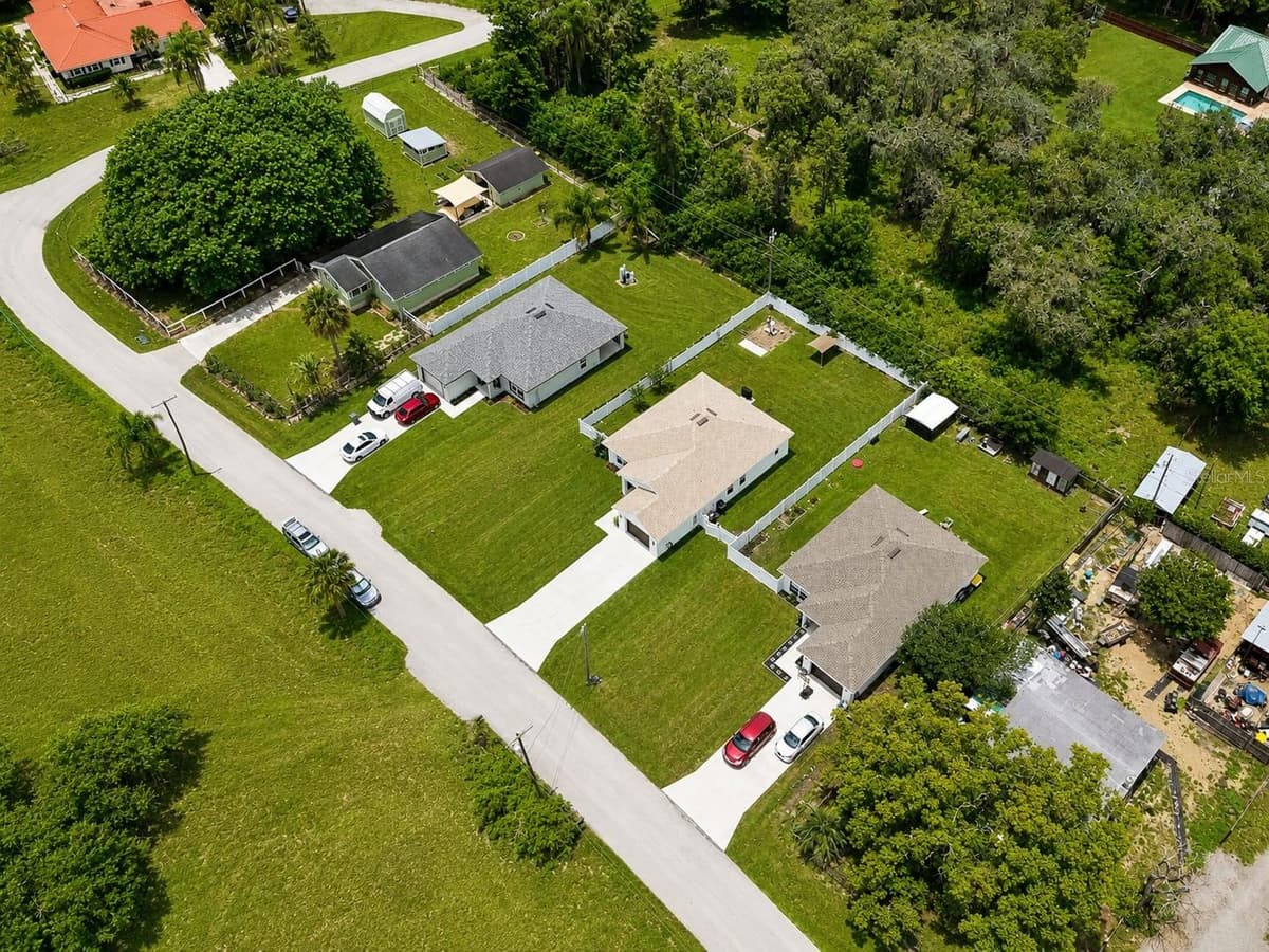 318 EUCALYPTUS ROAD — photo 19 of 21